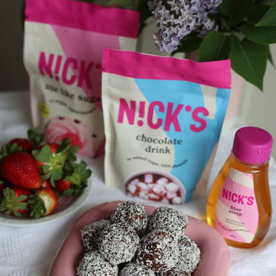 Healthy Chocolate Balls without added sugar.